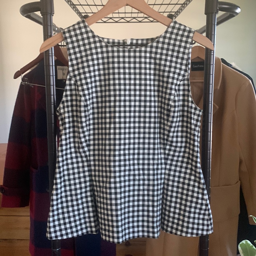 Ann Taylor peplum gingham blouse size 6